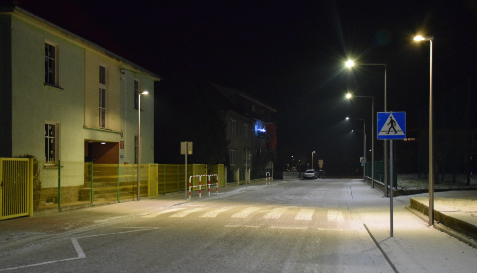 Ulica Korfantego w Głogówku, która już posiada ledowe oświetlenie - [fot: gmina Głogówek]