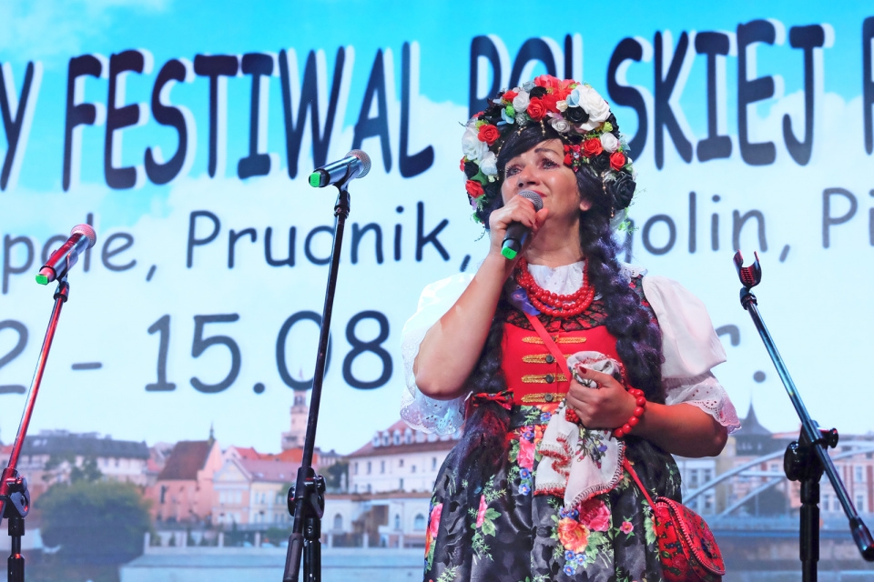 V Polonijny Festiwal Polskiej Piosenki “Opole 2022” - koncert powitalny w NCPP (12.08.22) [fot. Wanda Kownacka]