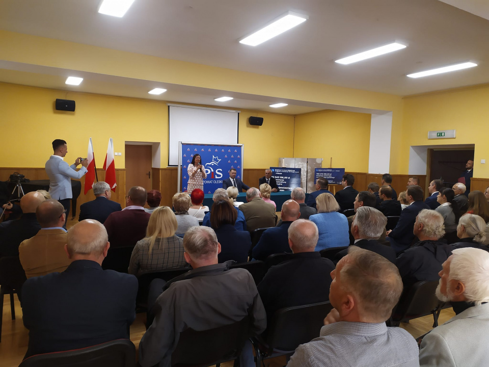Spotkanie z ministrem Przemysławem Czarnkiem w Oleśnie [fot. FB/Violetta Porowska]