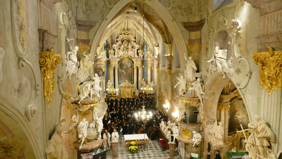 Uroczysta msza święta i prawykonanie "Mszy Jubileuszowej" z okacji 50-lecia Diecezji Opolskiej [fot. Małgorzata Ślusarczyk]