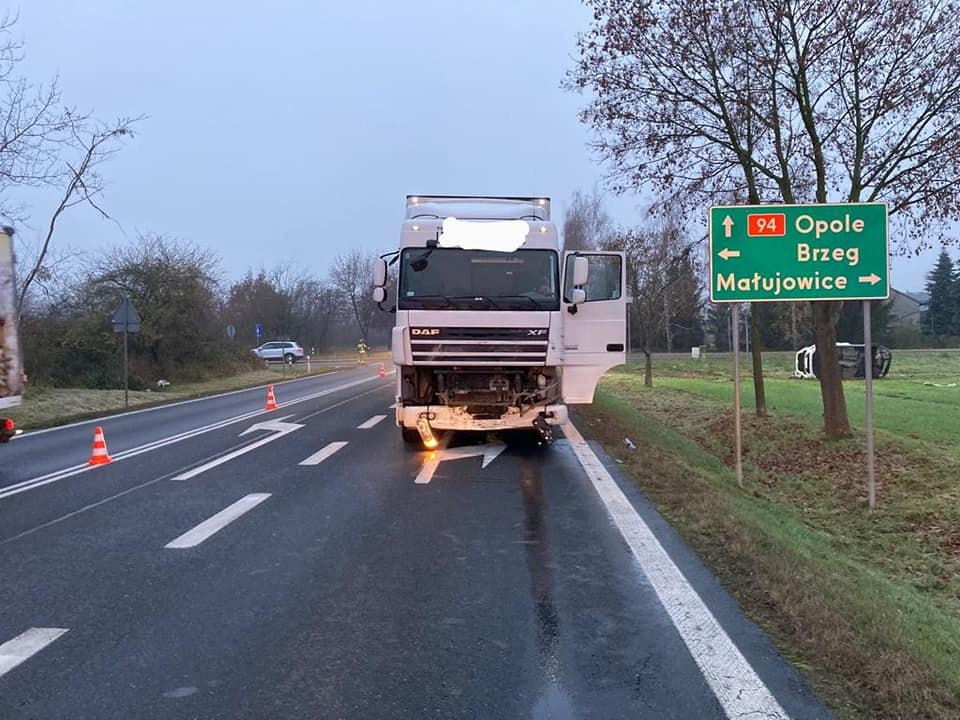 Wypadek na DK94 w Zielęcicach [fot. Policja Brzeg]