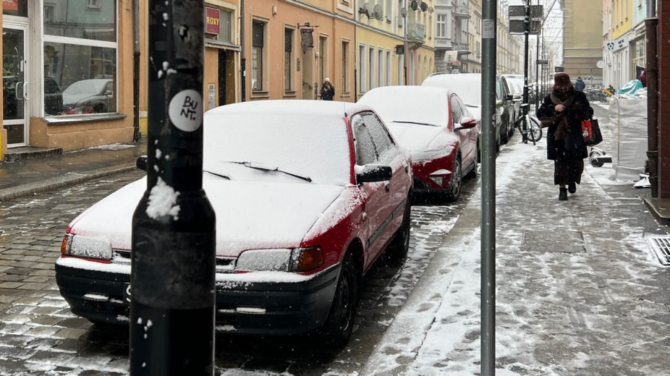 Śnieg w centrum Opola [fot. Daniel Klimczak]