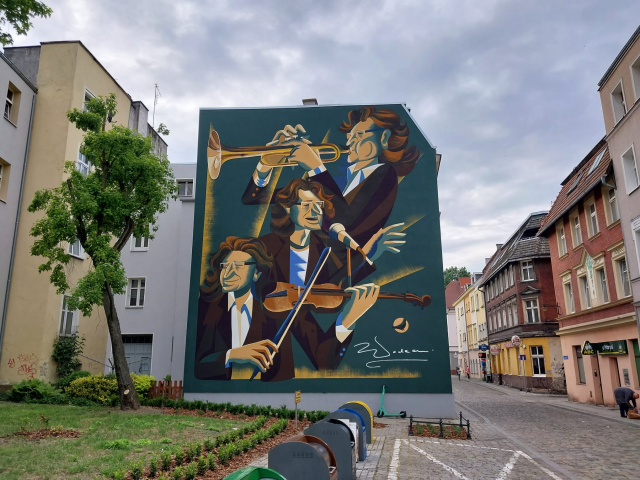 Trębacz, skrzypek i wokalista. W czwartek oficjalne odsłonięcie muralu Zbigniewa Wodeckiego w Opolu