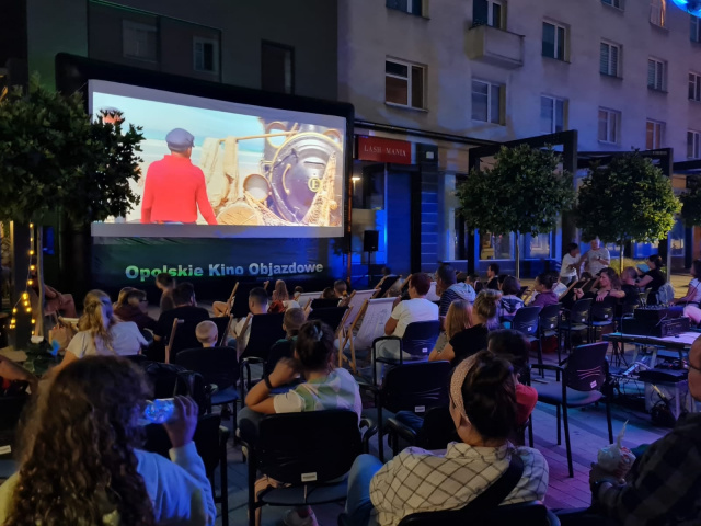 W Opolu można zaprosić kino do siebie Ruszają plenerowe pokazy filmowe