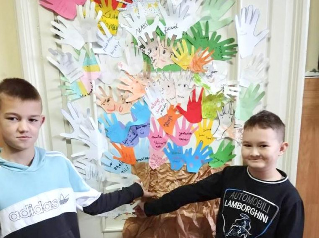 Dzieci z Zespołu Szkolno-Przedszkolnego w Bodzanowicach obchodziły Tydzień Życzliwości