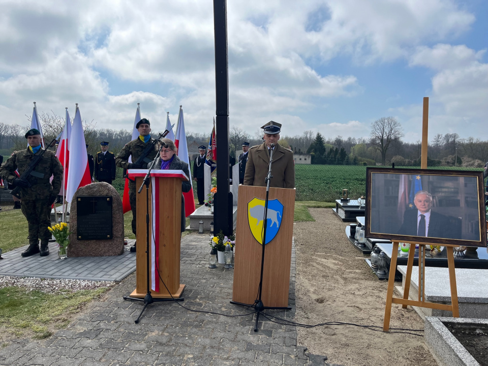 Wojewódzkie obchody 13. rocznicy "Katastrofy Smoleńskiej" w Kostowie [fot.M.Matuszkiewicz]