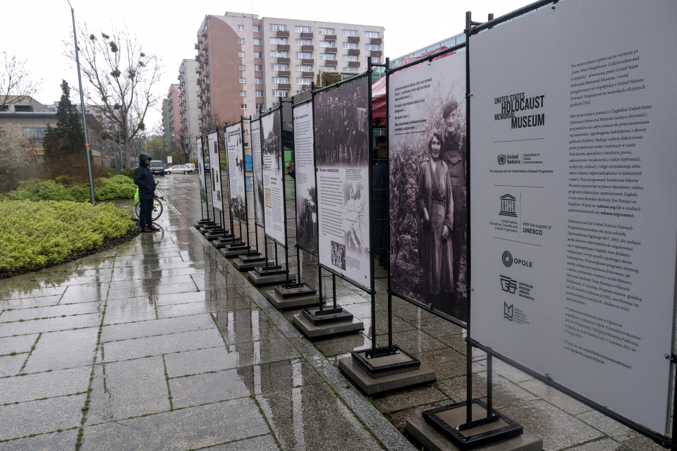 Otwarcie wystawy "Byli sąsiadami: ludzkie wybory i zachowania w obliczu zagłady" w Opolu [fot. Julia Pietkiewicz]
