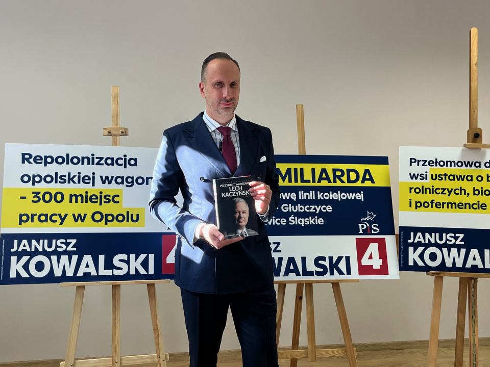 Janusz Kowalski podsumowuje kampanię wyborczą i ostatnie 4 lata kadencji [fot. Monika Matuszkiewicz-Biel]
