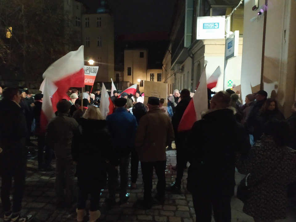 Protest w obronie TVP [fot. Anna Kurc]