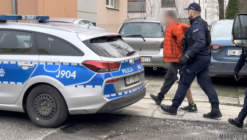 Policja w Opolu zatrzymała awanturującego się mężczyznę [fot. Mario]