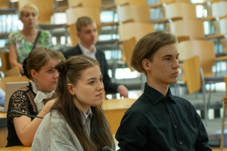 Nastolatkowie spierali się IV Turnieju Debat Oksfordzkich o Puchar Marszałka. Tematem UE [fot. Jędrzej Łuczak]