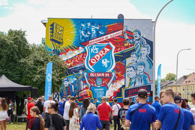 Efektowny mural Odry Opole przy Oleskiej. To inicjatywa kibiców klubu
