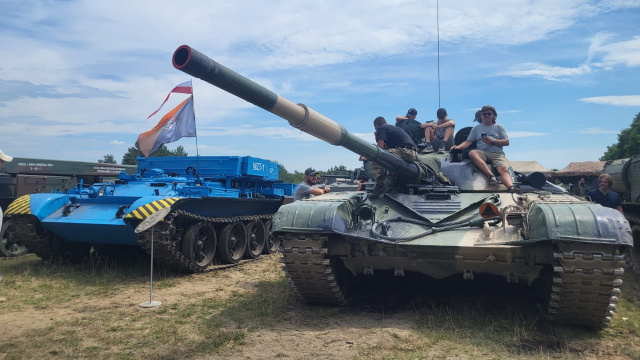 W podopolskim Winowie trwa XVIII zlot pojazdów militarnych i grup rekonstrukcyjnych TARCZA