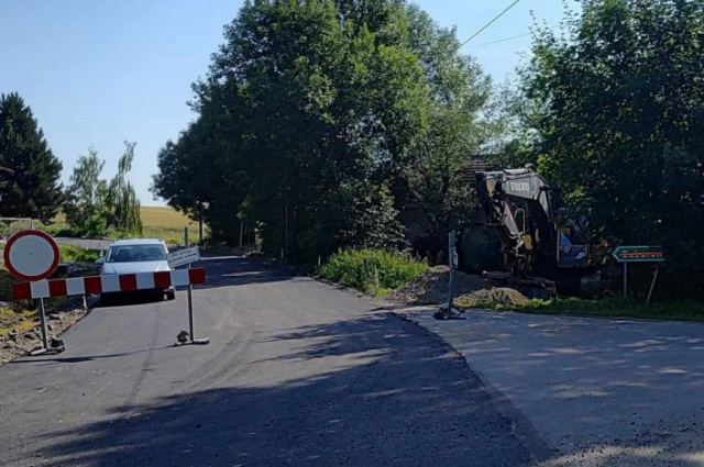 Słuchacz Radia Opole pisze, starostwo odpowiada. Chodzi o drogi w powiecie głubczyckim