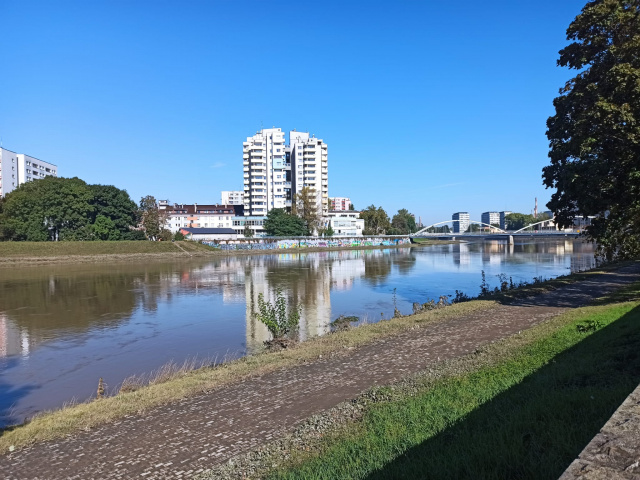 Opole rozpoczyna porządki w parku wzdłuż Odry