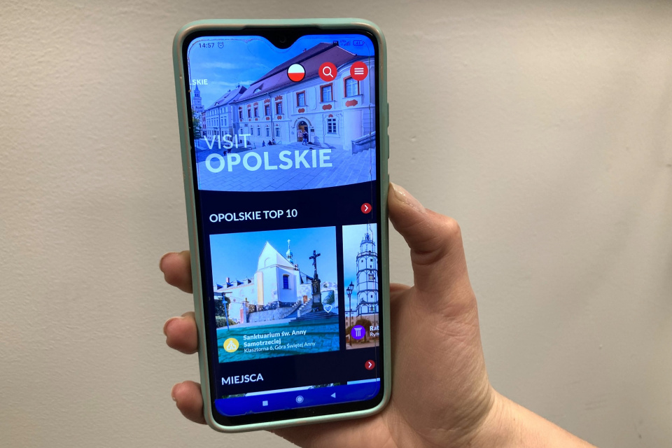 Aplikacja "Visit Opolskie" jest dostępna w trzech wersjach językowych [fot. Joanna Gerlich]