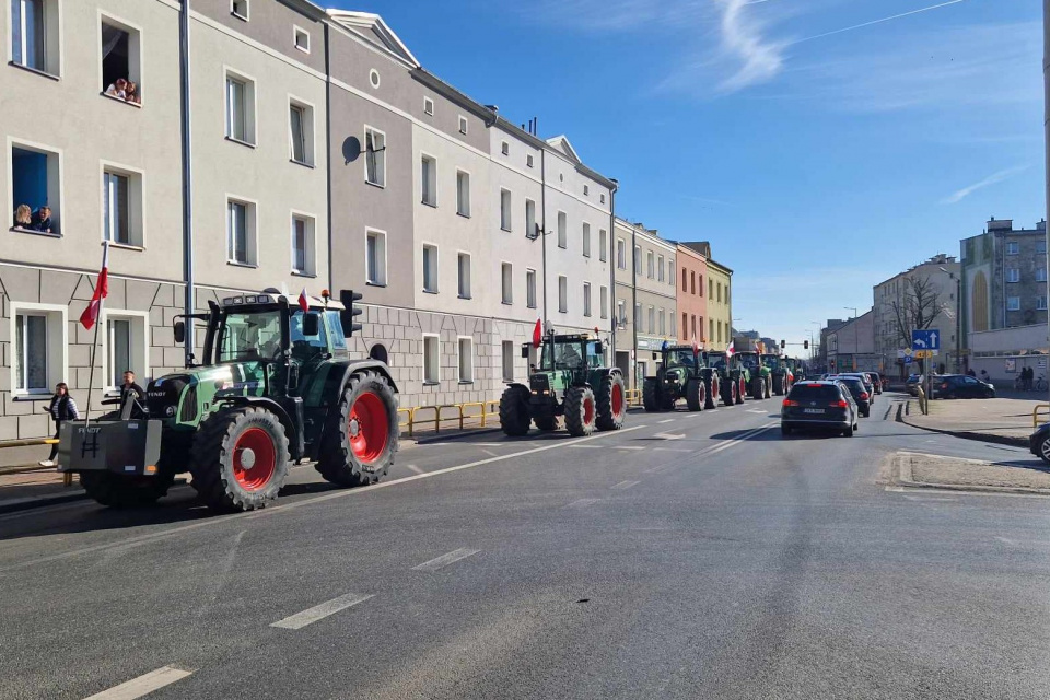 Protest rolników w Strzelcach Opolskich [fot. mieszkaniec]
