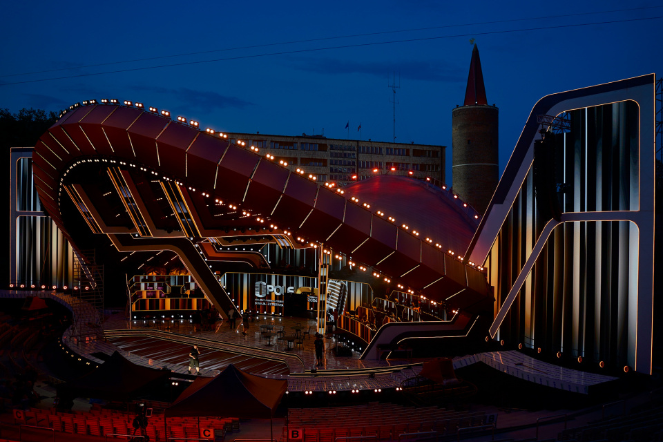 Opolski amfiteatr rozświetla tysiące lamp [fot. Marcin Skomudek]