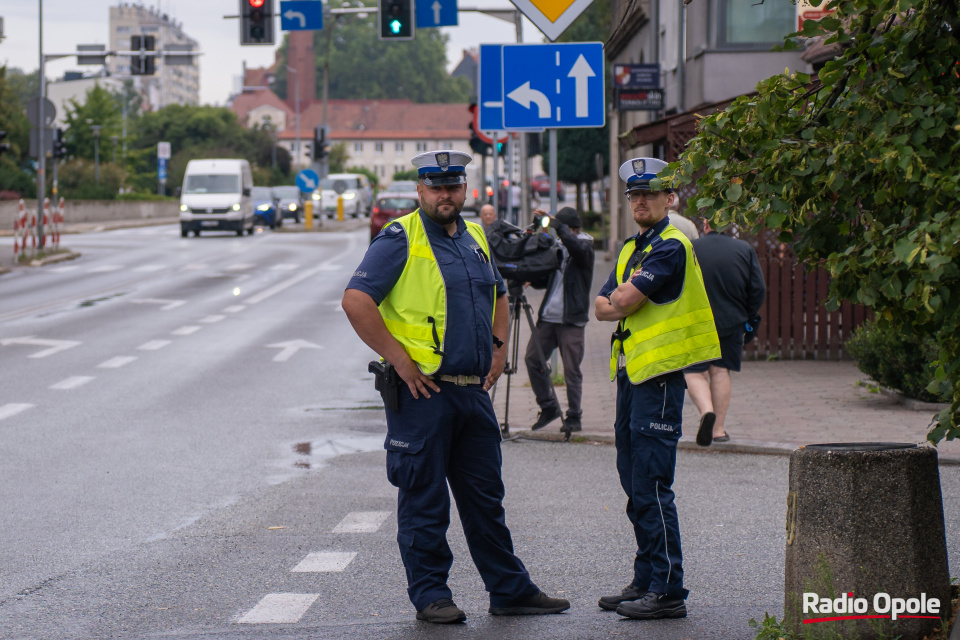 Akcja policji i WORD "Bezpieczny rowerzysta" na ul. Spychalskiego w Opolu [fot. Jędrzej Łuczak]