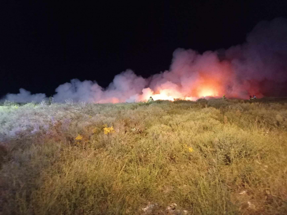 Pożar składowiska odpadów fot. OSP Szymiszów