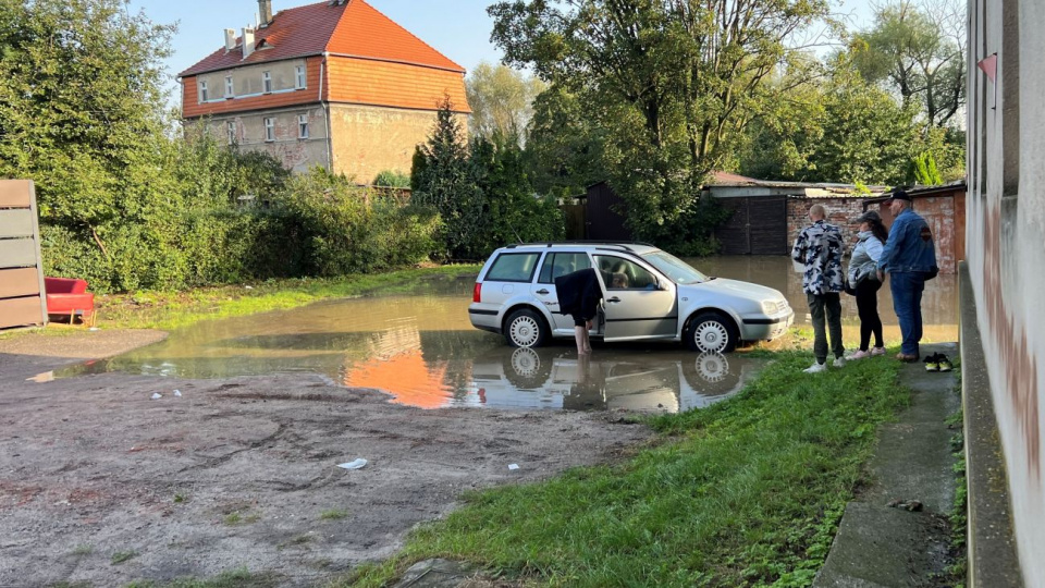 Przez Brzeg przechodzi fala wezbraniowa. Na razie nie spełniają się czarne scenariusze [fot. Daniel Klimczak]