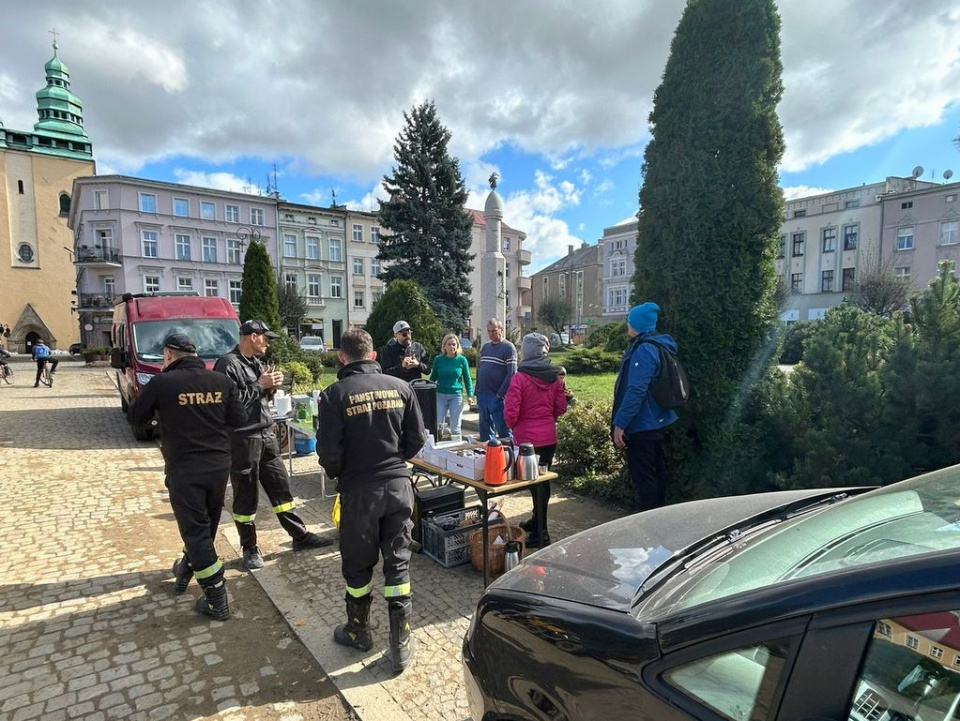 Punkt żywieniowy w Głuchołazach [fot. archiwum wolontariuszy]