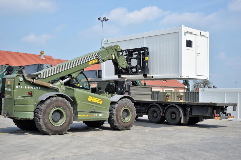 Kontenery opolskich logistyków fot. 10 Opolska Brygada Logistyczna