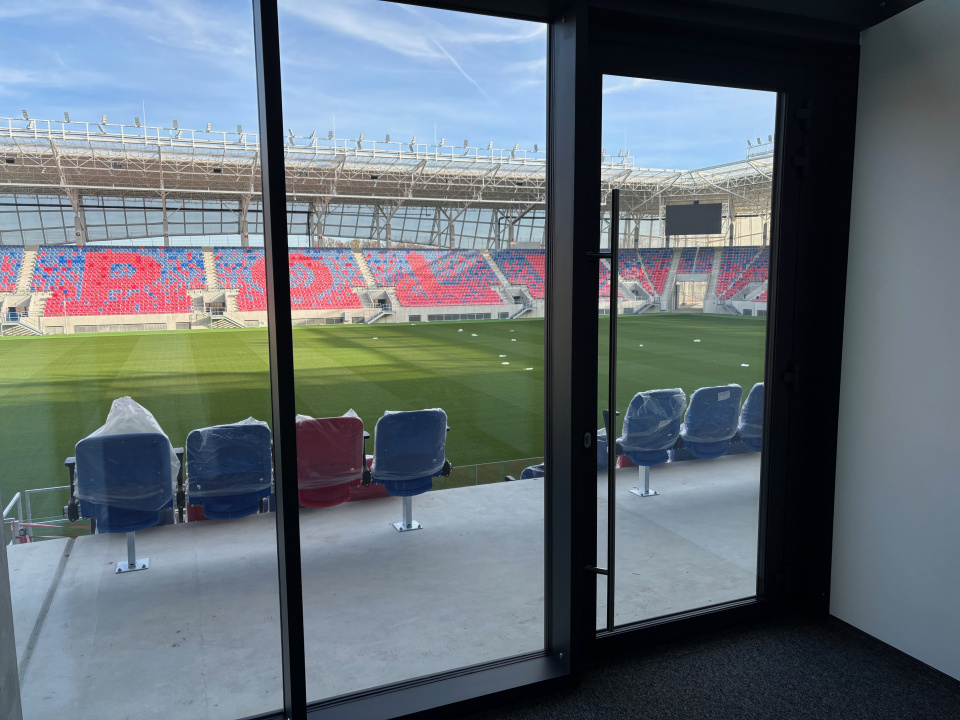 Prezentacja lóż biznesowych na Stadionie Opolskim [fot. Jakub Biel]