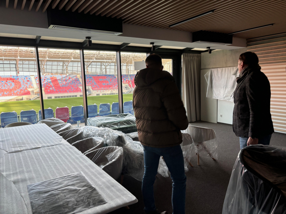 Prezentacja lóż biznesowych na Stadionie Opolskim [fot. Jakub Biel]