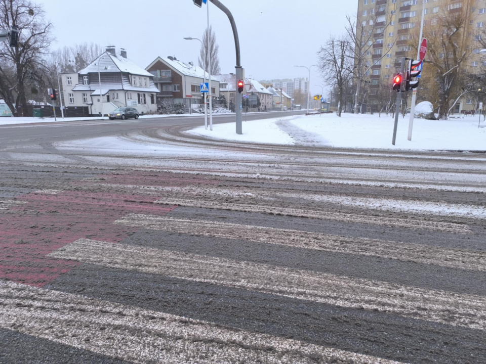 Zima na drogach w Opolu fot. słuchacz