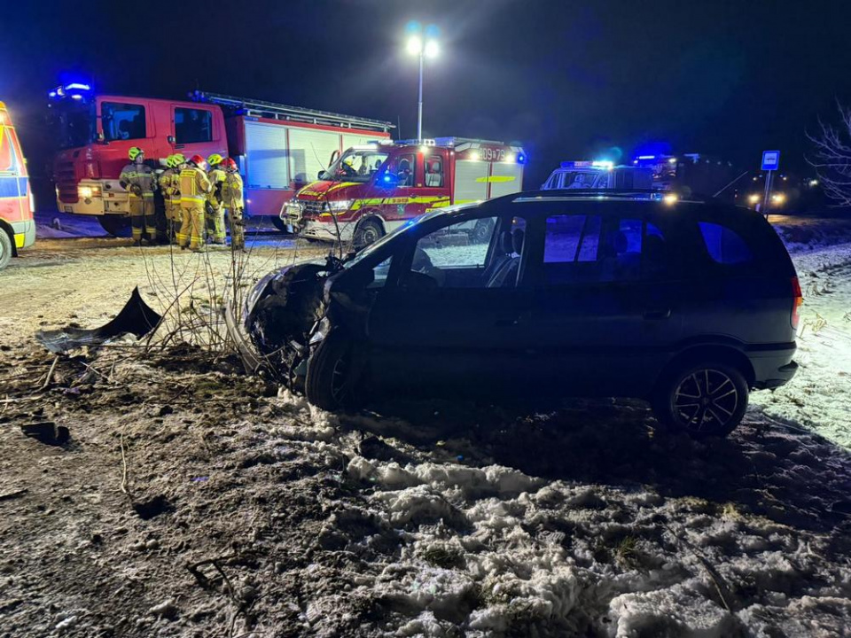 Nocną podróż po alkoholu zakończył w polu [fot. mat. KPP w Brzegu]