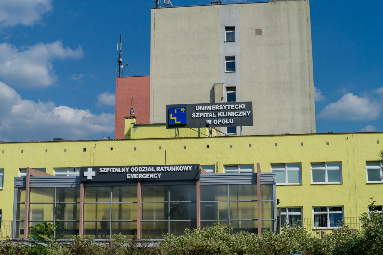 Oddział wewnętrzny USK w Opolu zamknięty. U dwóch byłych pacjentów potwierdzono COVID-19