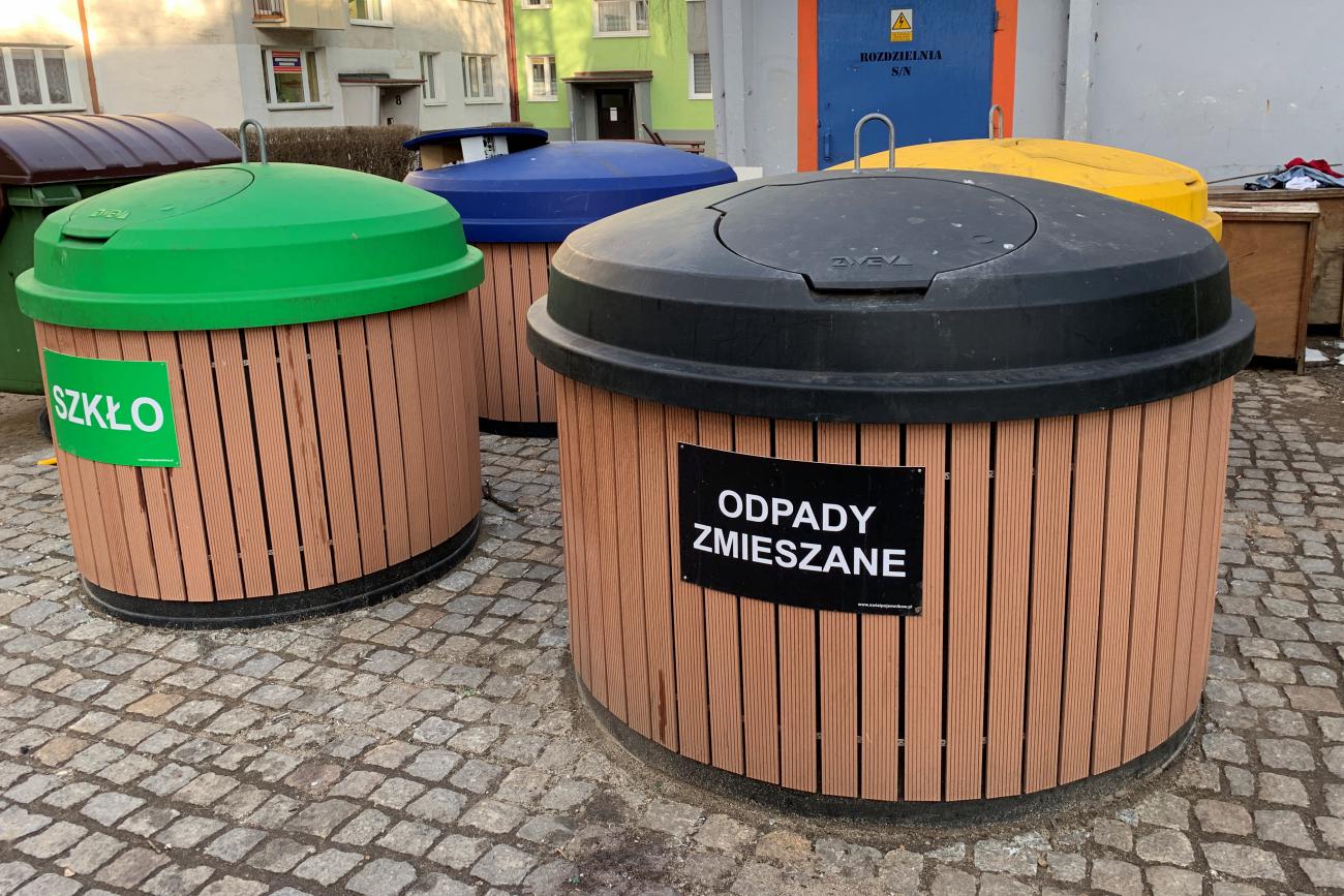 Mieszkańcy gminy Pakosławice zapłacą więcej za wywóz śmieci. Będą też kary za niewłaściwą segregację