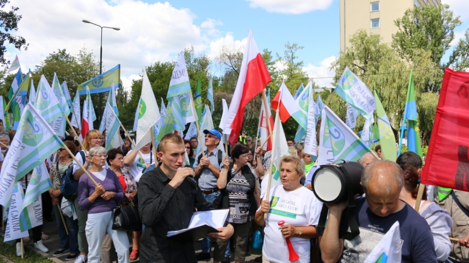 Radio Opole prowadzi relację z protestu przeciwników Dużego Opola w Warszawie [fot. Tomasz Turba]