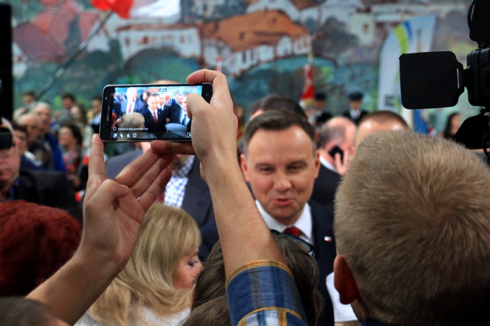 Spotkanie Prezydenta RP Andrzeja Dudy z mieszkańcami Krapkowic [fot. Marcin Skomudek]