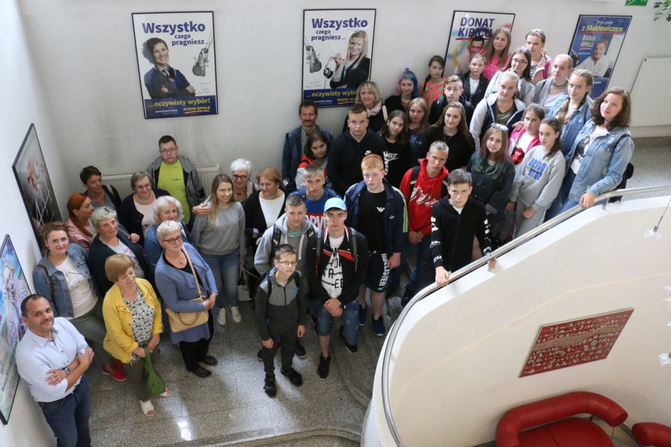 Uczestnicy akcji "Lato z Polską" z wizytą w Radiu Opole. Dziś przyjechała do nas młodzież z Ejszyszek [fot. Wanda Kownacka]