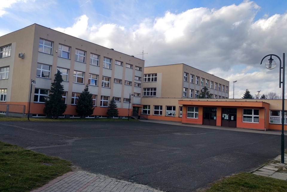 Publiczna Szkoła Podstawowa numer 7 w Strzelcach Opolskich [fot. A. Pospiszyl]