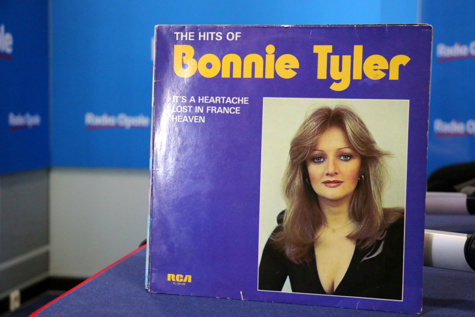 Okładka płyty Bonnie Tyler "The hits of.." [fot. Jan Mika]