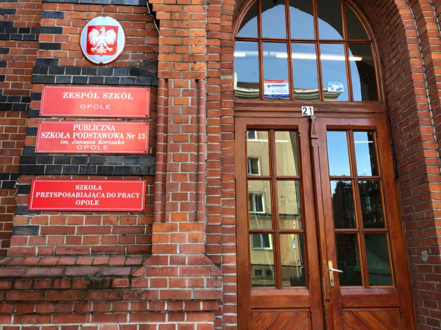 Opole: nauczyciel z zespołu szkół zakażony koronawirusem