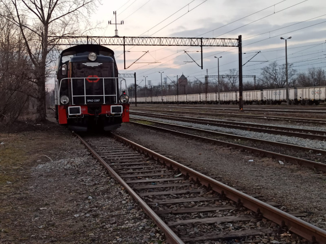Uszkodzenie sieci trakcyjnej na szlaku Opole Główne  Opole Groszowice. Są zmiany w kursowaniu pociągów