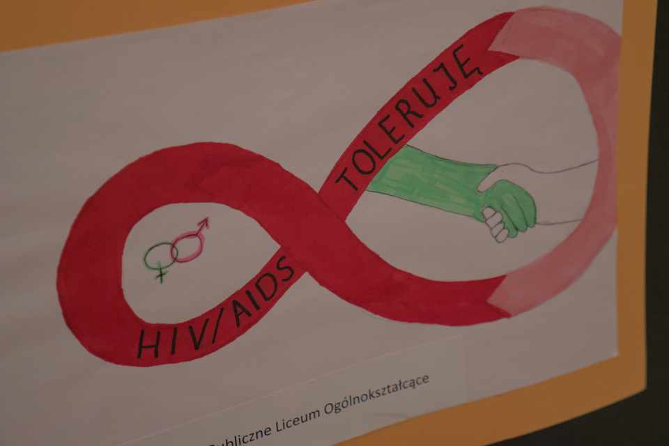 Dzień walki z AIDS, konkurs plastyczny [fot. Maciej Marciński]
