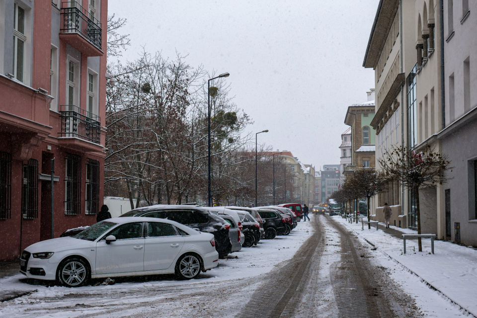 Śnieg na drogach Opola [fot. Adam Dubiński]