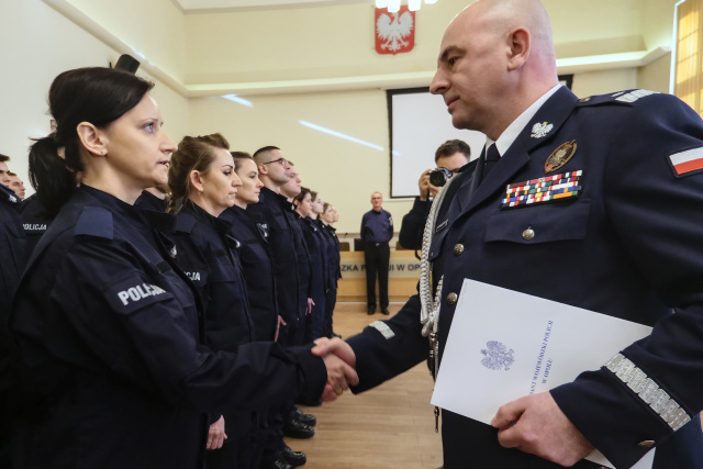 Nowi policjanci w szeregach opolskiego garnizonu [ZDJĘCIA]