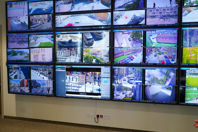 27 monitorów i 139 kamer. Centrum dowodzenia miejskim monitoringiem przeniesiono do CUP