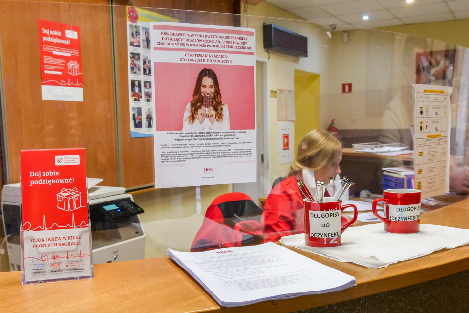 Ankieta w Regionalnym Centrum Krwiodawstwa i Krwiolecznictwa w Opolu [fot. Adam Dubiński]
