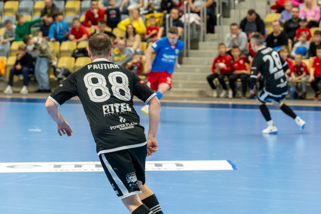 Dreman wysoko wygrywa w pierwszym meczu ćwierćfinału z Futsalem Leszno
