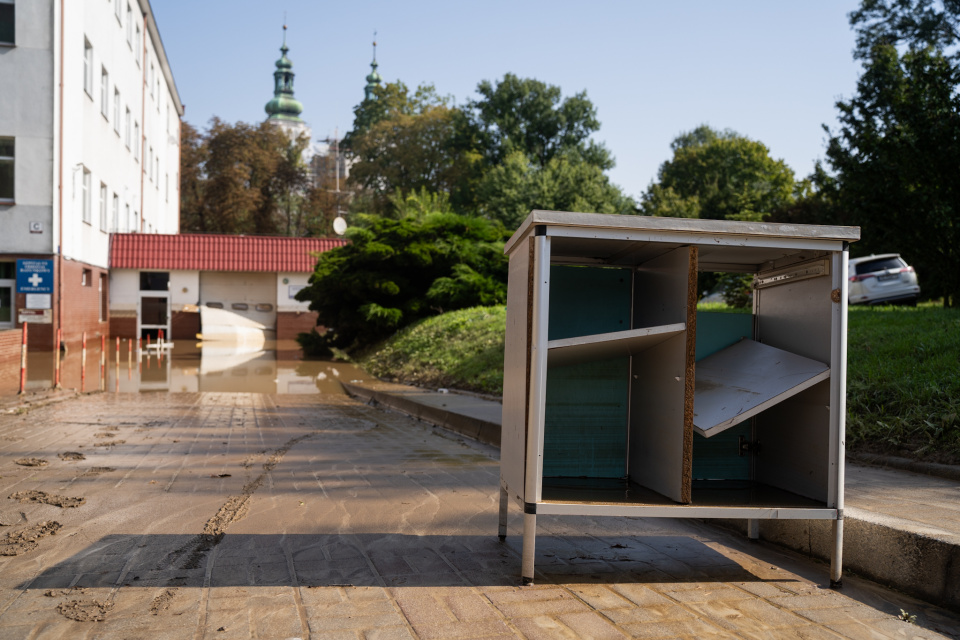 Szpital w Nysie zamknięty po przejściu powodzi, 17.09.24. [fot. Marcin Boczek]