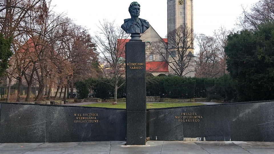 Plac Adama Mickiewicza w Opolu [fot. Barbara Tyslik]