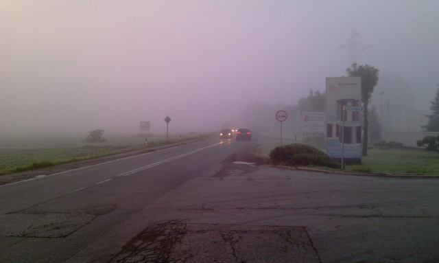 IMGW wydało ostrzeżenie przed gęstą mgłą