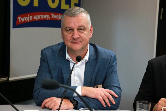 PiS i radni klubu Arkadiusza Wiśniewskiego chcą odwołania wiceprzewodniczącego rady miasta